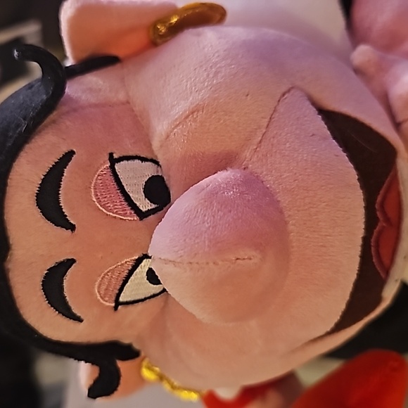 Disney Queen of Hearts - Picture 2 of 4